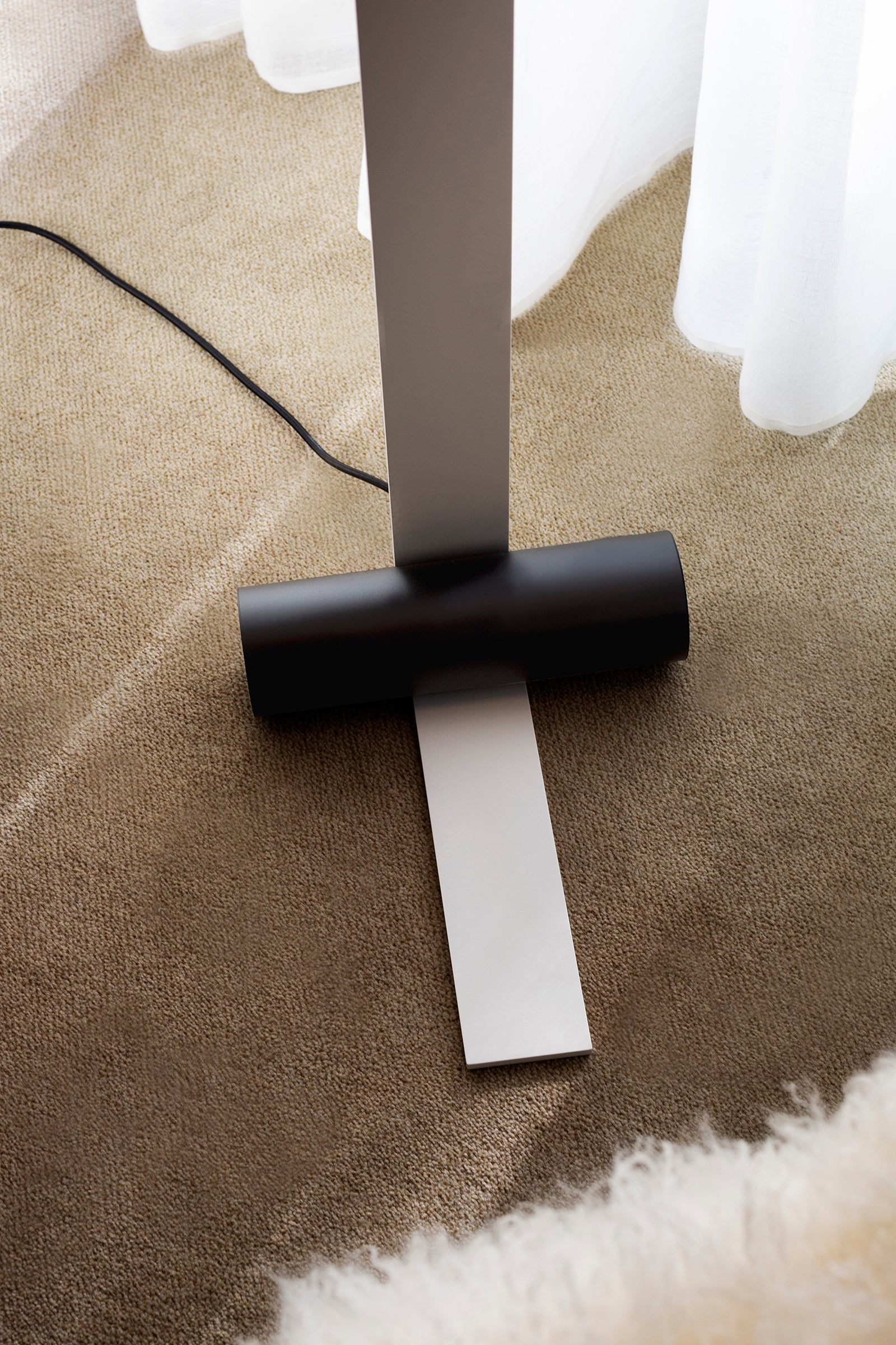 finish : Beige / cylinder : Sand black