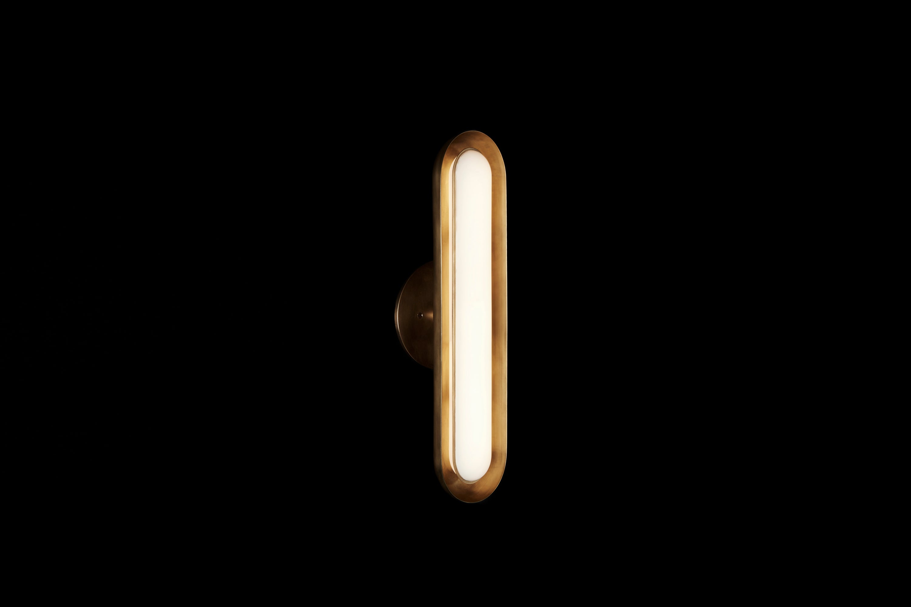 finish : aged brass