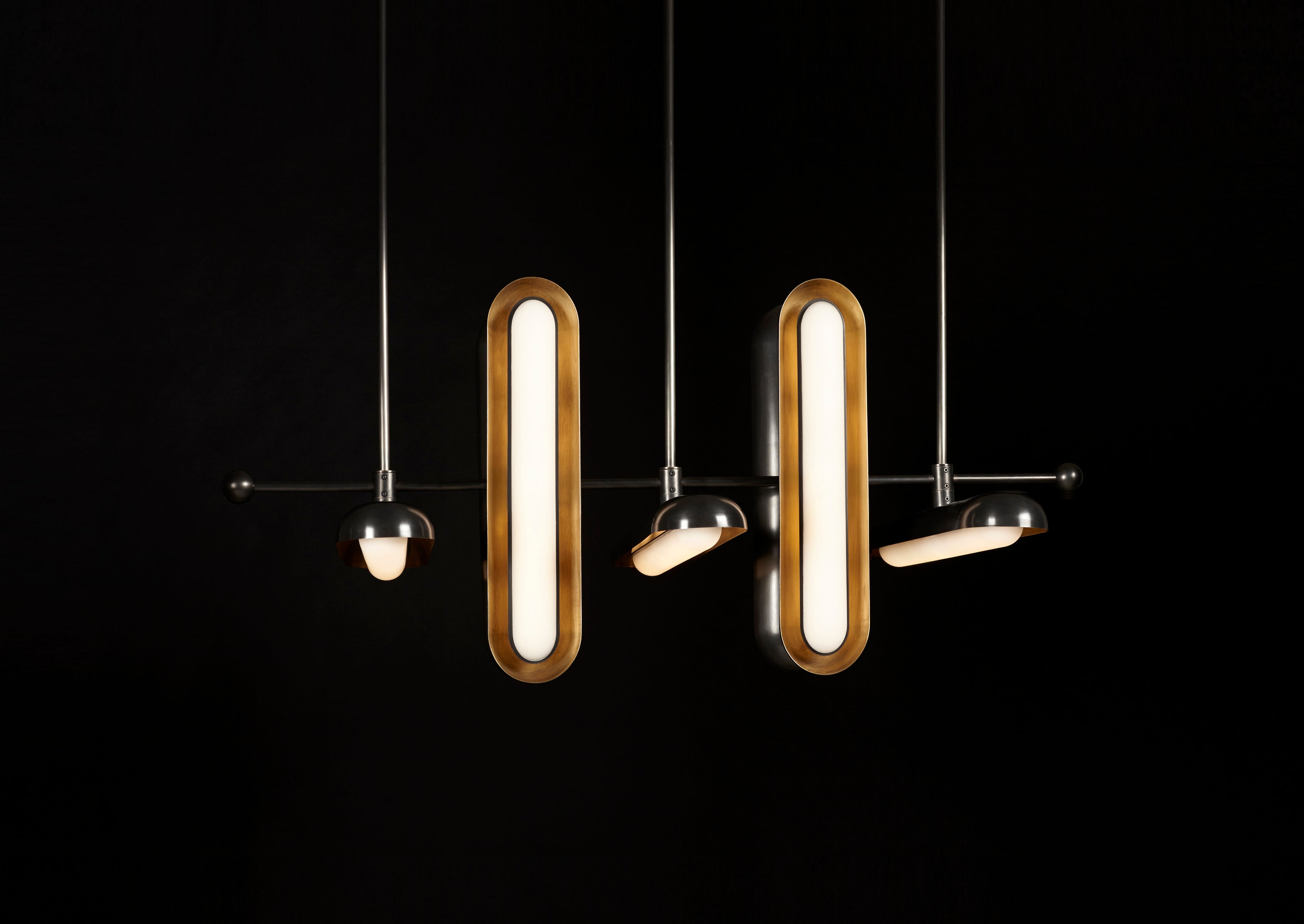 finish : blackened brass / aged brass