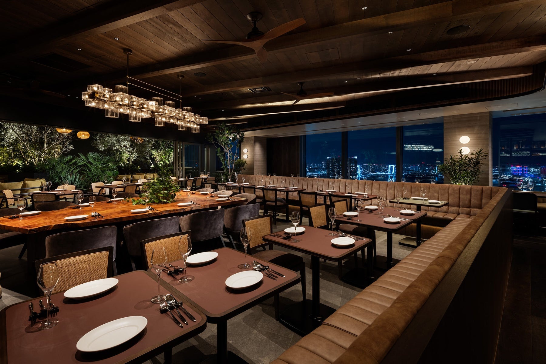 The Public Place NEWoMan 高輪