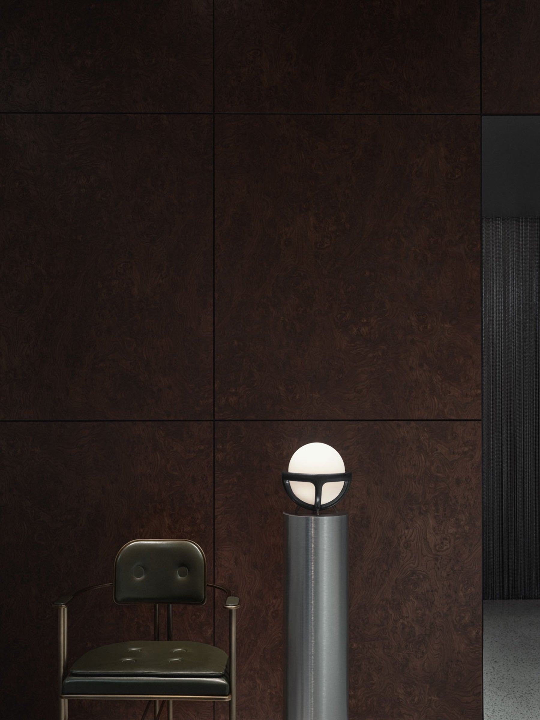 finish : oil-rubbed bronze / black leather