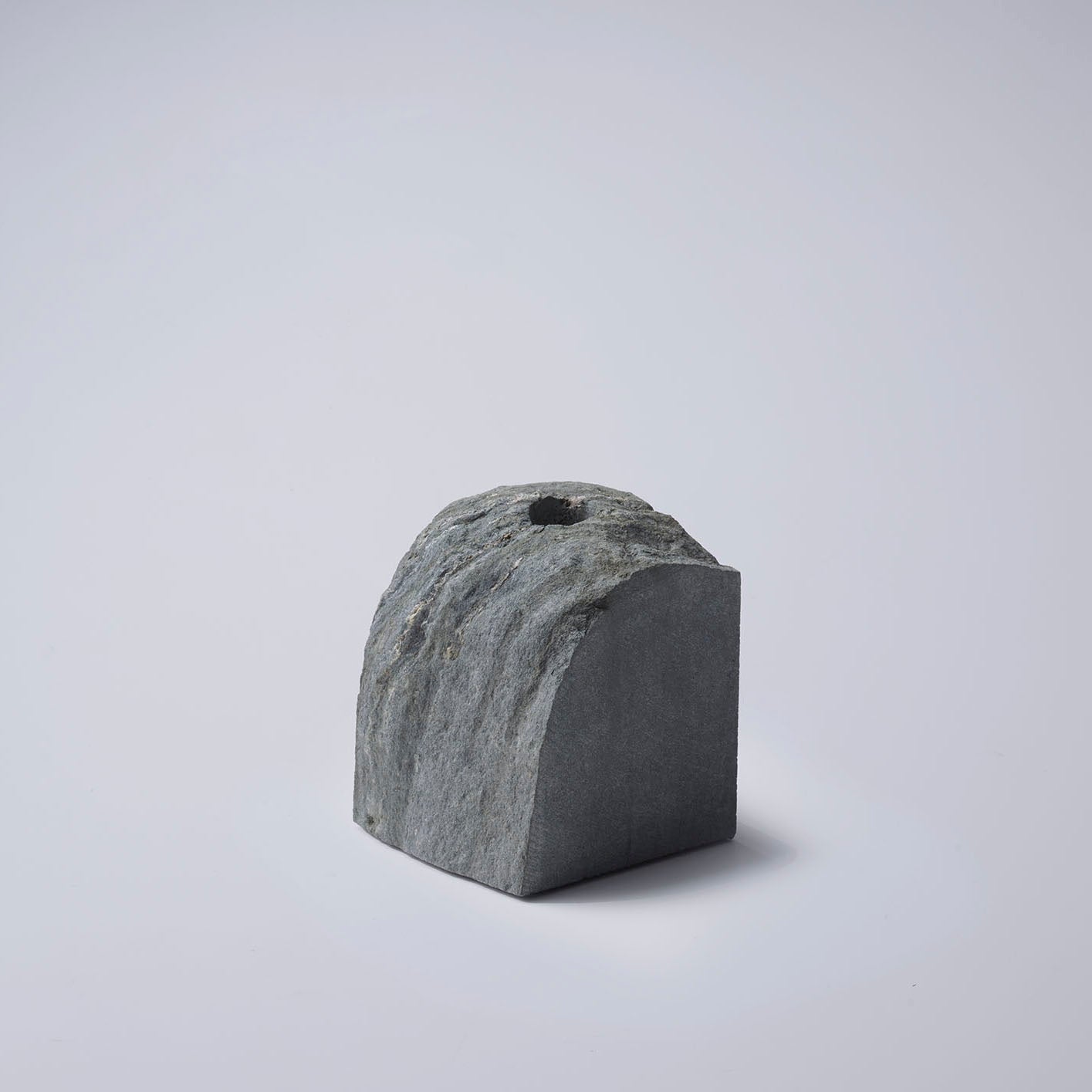 IYOAOSEKI FLOWER VASE