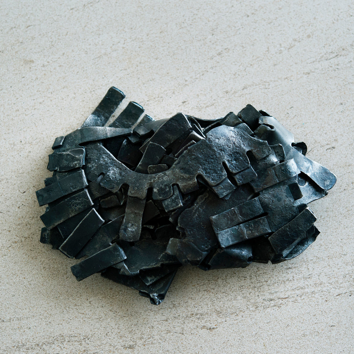 METAL SCULPTURE — COMPLEX UNIVERSAL FURNITURE SUPPLY