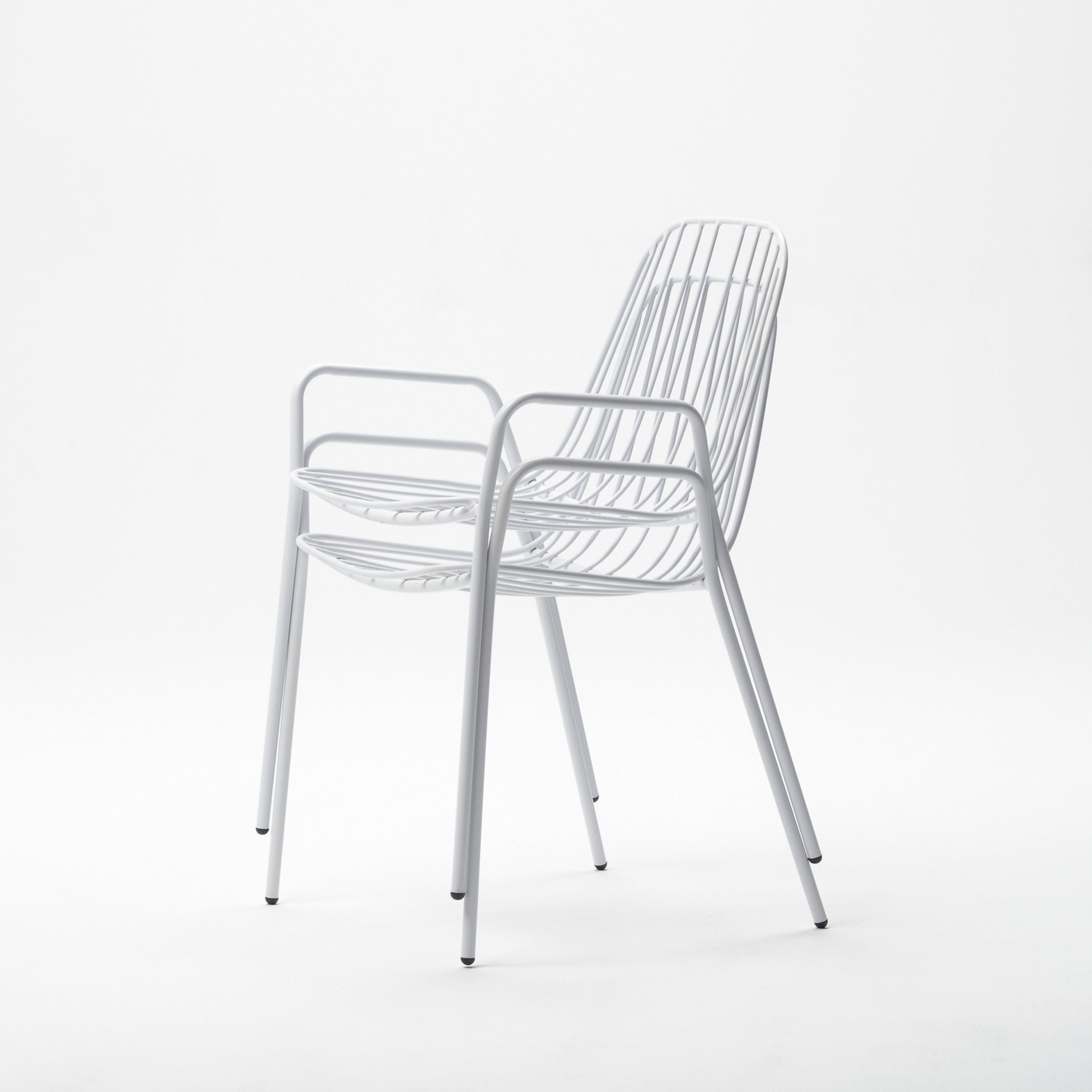 Resonate Chair / White