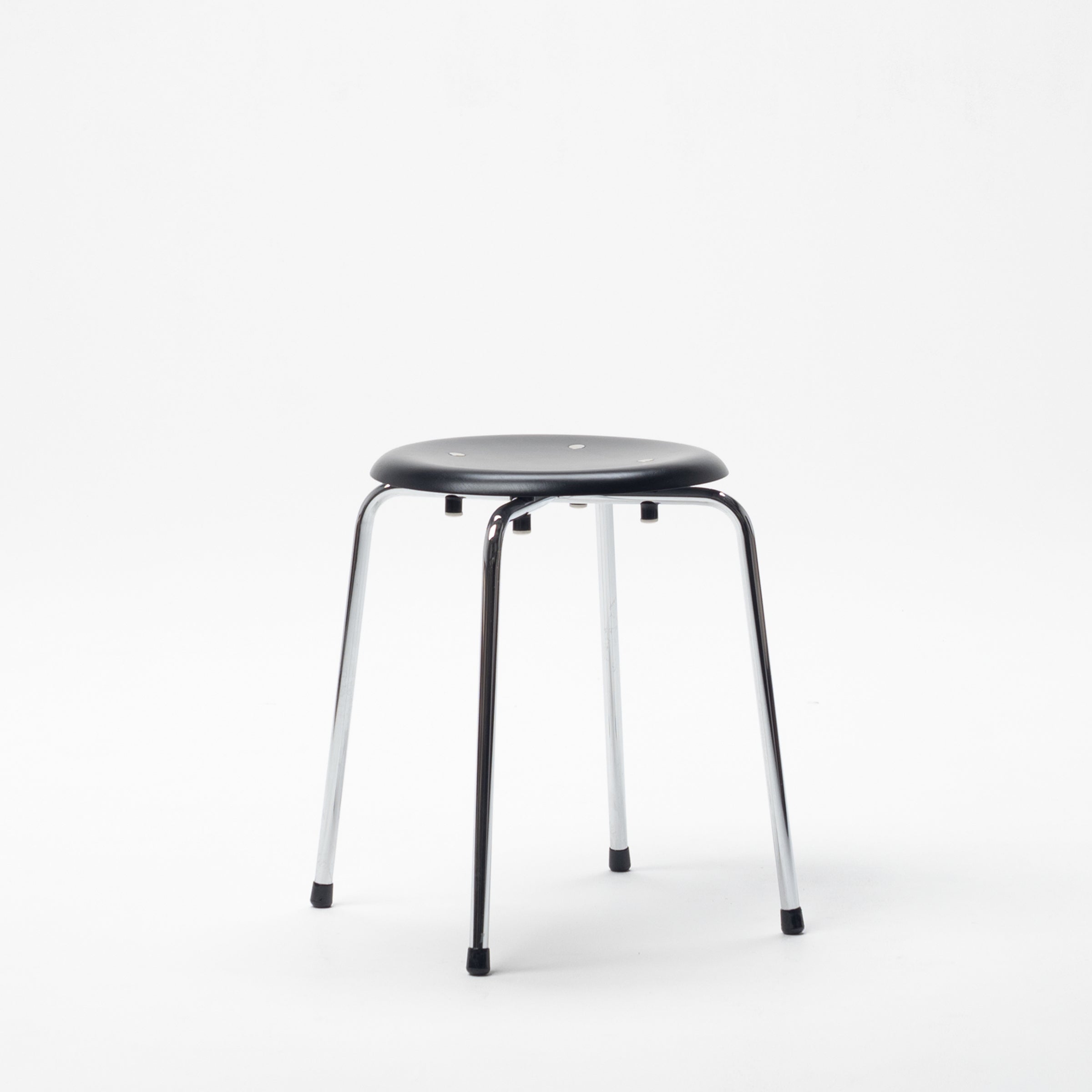 S 38/S1 Stackable Stool