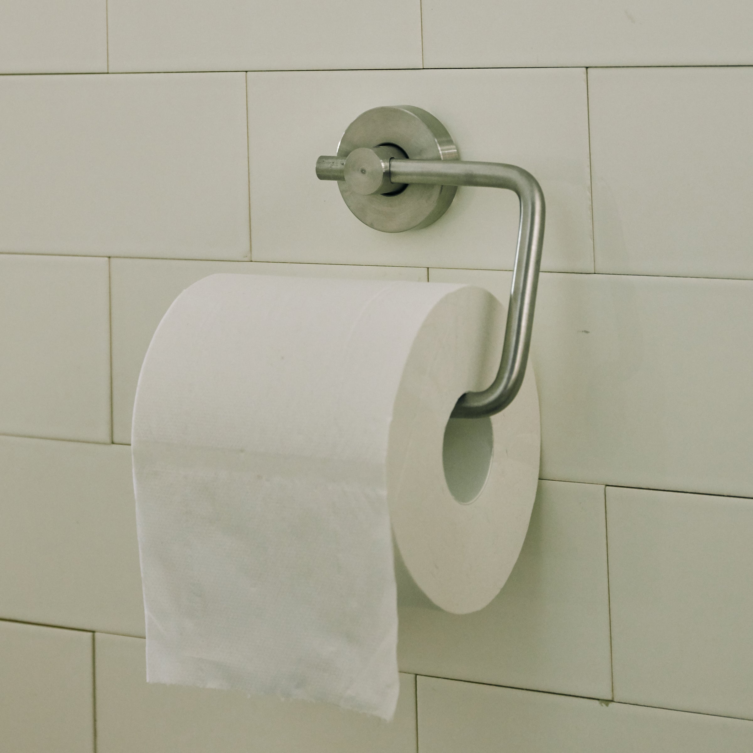 BERNO toilet paper holder –